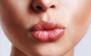 Лечение герпеса на губах в домашних условиях быстро