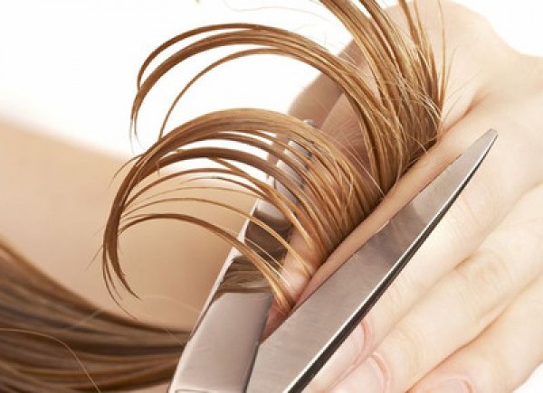 Когда лучше стричь волосы в ноябре: лунный календарь