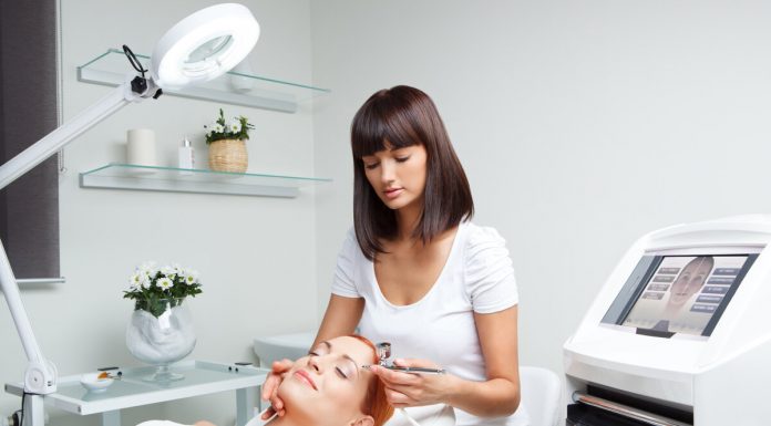 Где можно подобрать материалы для косметологов и оборудование для салонов красоты?