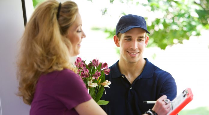 Как организовать доставку цветов для дорогого человека?