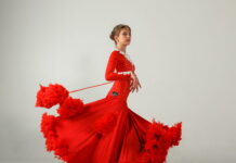 Виды бальных танцев и выбор платья