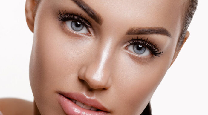 Где лучше всего делать перманентный макияж бровей? На что обращать внимание при выборе салона?