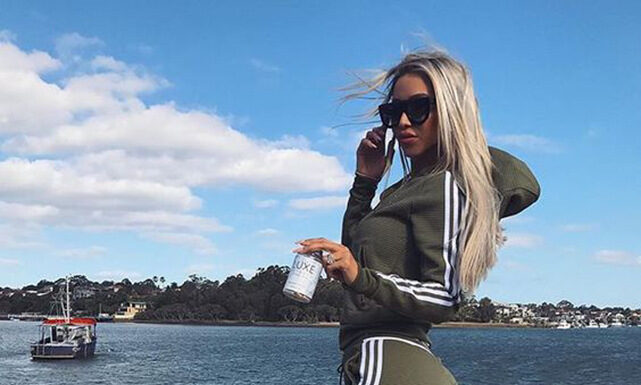 Критерии выбора женского спортивного костюма