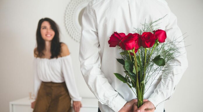 Признания с помощью букета