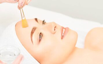 Химический пилинг: особенности процедуры
